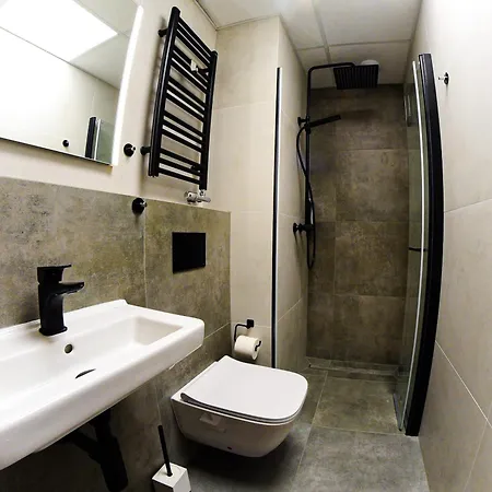 Hot Jacuzzi In Cracow クラクフ